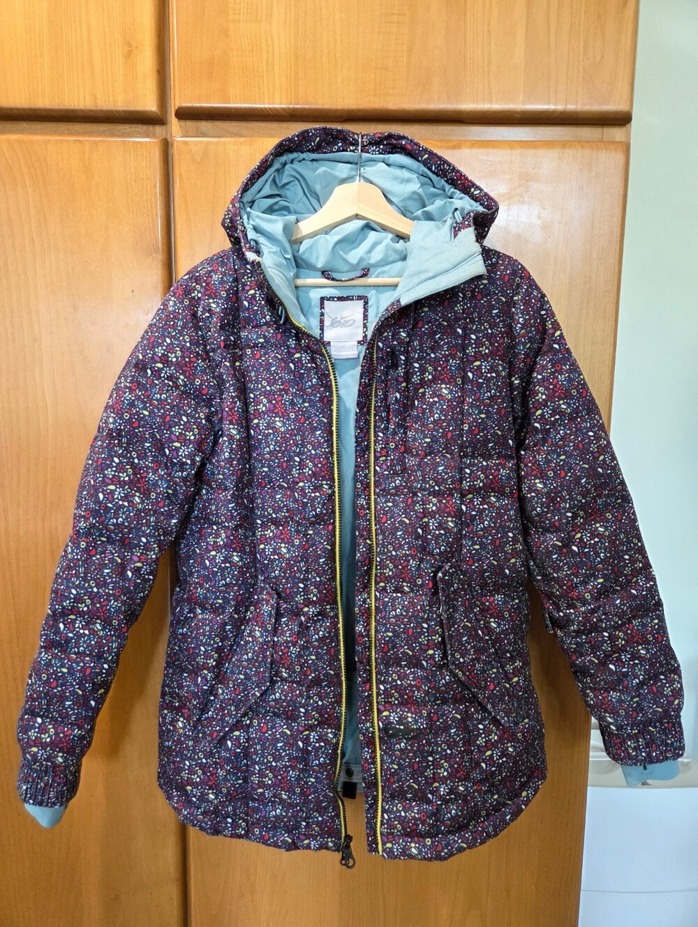 Nike 6.0 Women’s Vashi Ditsy Floral Down Jacket